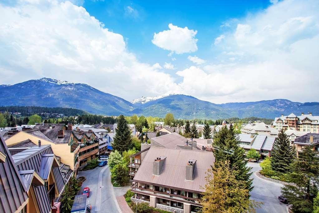 Sundial Hotel Уислър Екстериор снимка