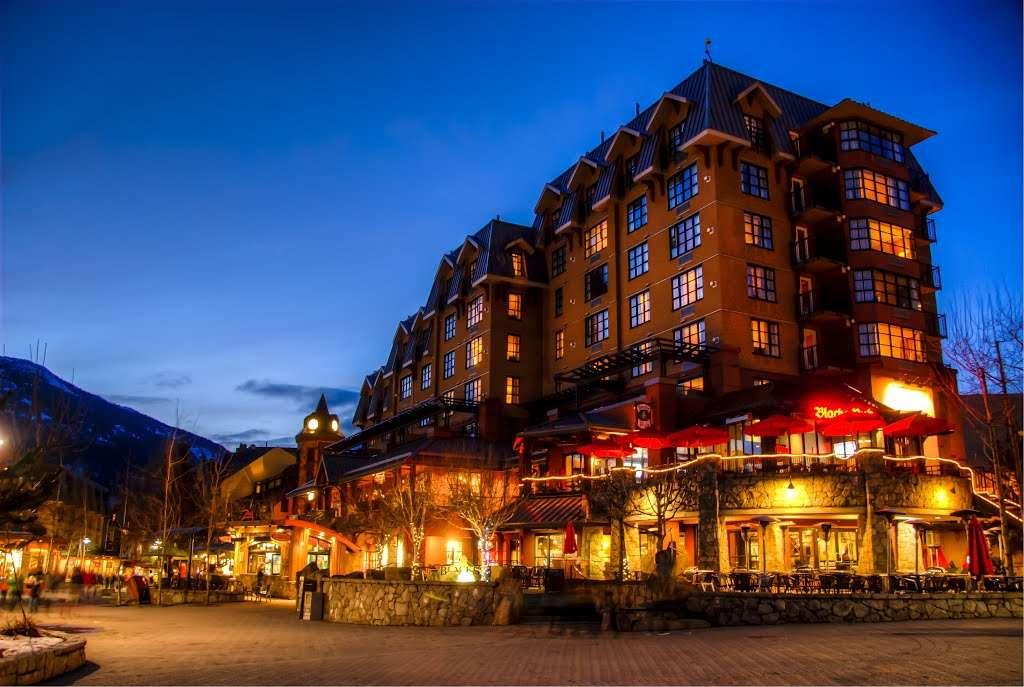 Sundial Hotel Уислър Екстериор снимка