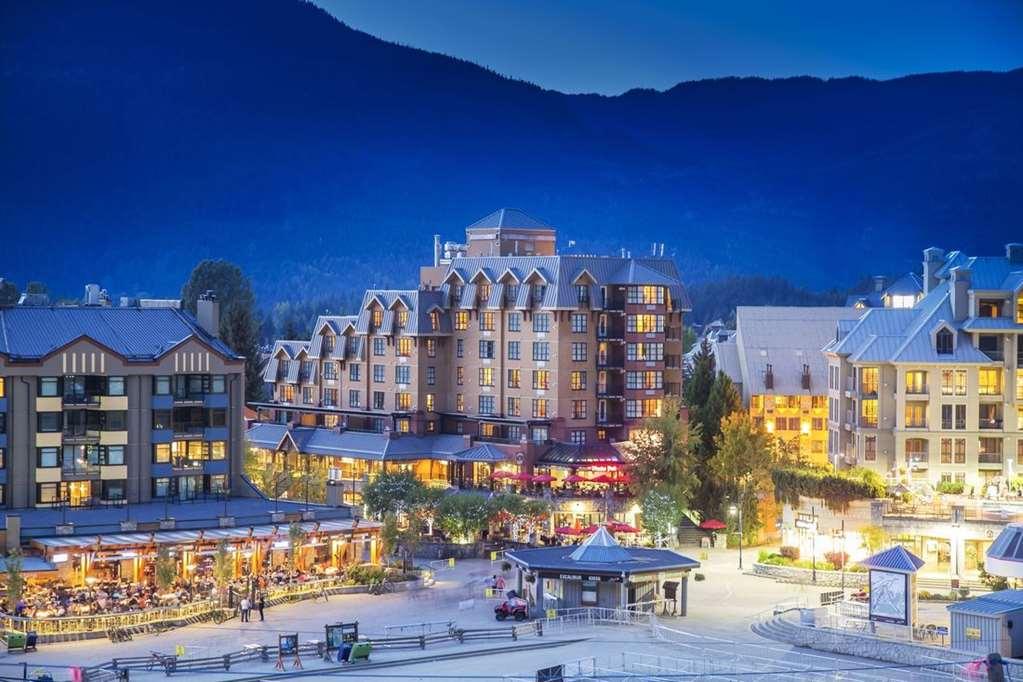 Sundial Hotel Уислър Екстериор снимка