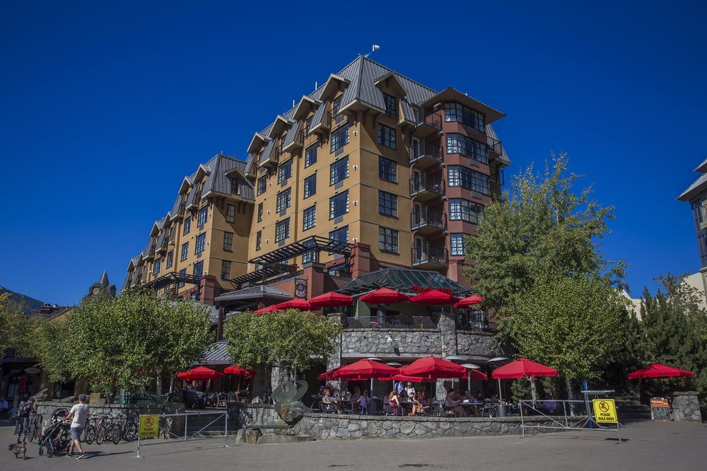 Sundial Hotel Уислър Екстериор снимка